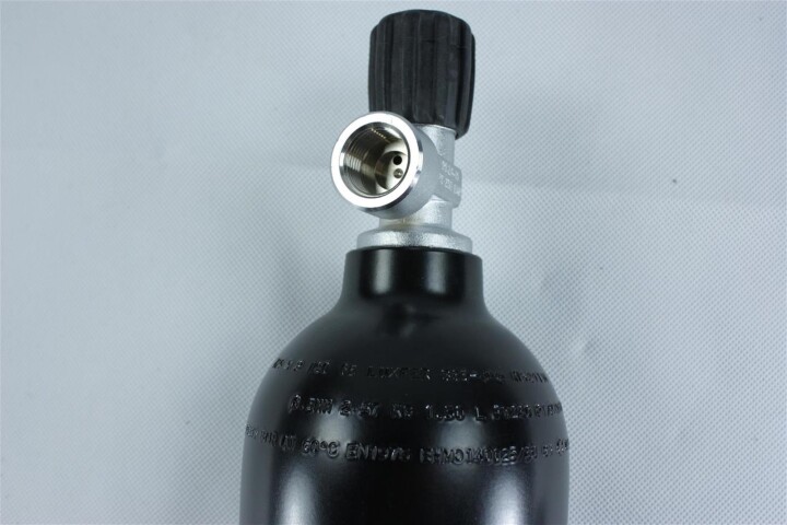 Luxfer Alucylinder black, Aluflasche, Argonflasche DIN und Ventil 1,5L