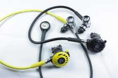 Apeks ATX 40 - DS 4 Vorteilset Kaltwasser Atemregler-Set...