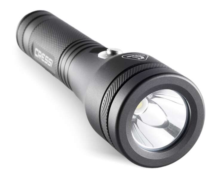 Cressi Astra 1200 – Lichtstarke Lampe für jeden Tauchgang